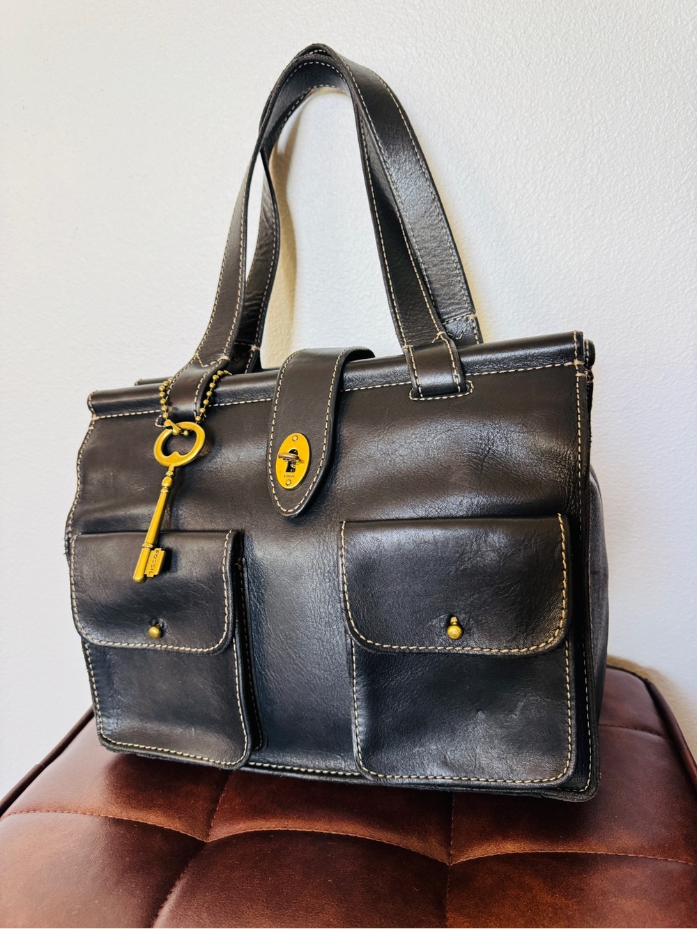 Rare Heritage Collection Vintage Fossil Black Leather Turn Lock Satchel w/ Key 🖤 - Picture 3 of 15